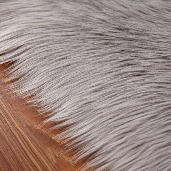 Faux Sheepskin (Fur Silver)